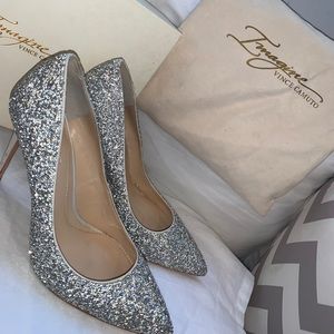 Authentic Mid condition Vince Camuto stilettos